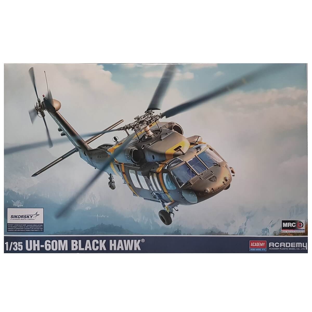 1:35 UH-60M Black Hawk - ACADEMY