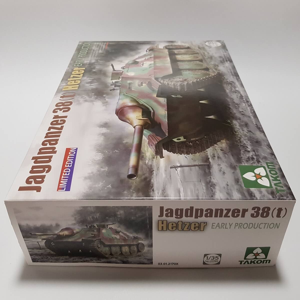 1:35 Jagdpanzer 38(t) Hetzer - Early Production - TAKOM