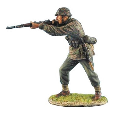1:35 Waffen-SS Panzer Grenadier Standing Firing - FIRST LEGION