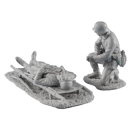 1:35 German Medic Treating Soldier in Stretcher - FIRST LEGION