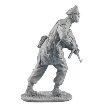 1:35 German Fallschirmjager Lieutenant with StG 44 - FIRST LEGION