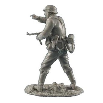 1:35 German Heer Infantry Oberfeldwebel with MP40 - FIRST LEGION