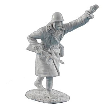 1:35 Russian Officer Advancing with PPSh 41 SMG or Tokarev - FIRST LEGION
