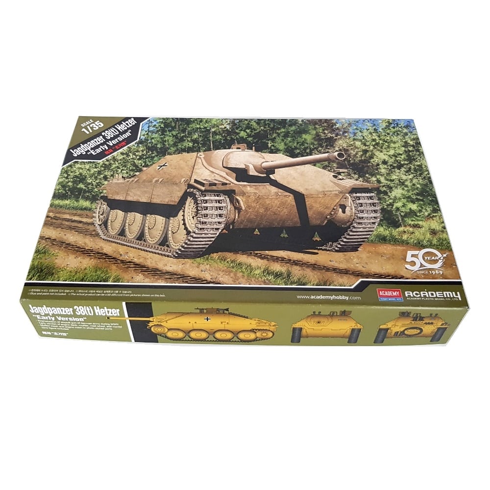 1:35 German JAGDPANZER 38(t) HETZER Early Version - ACADEMY