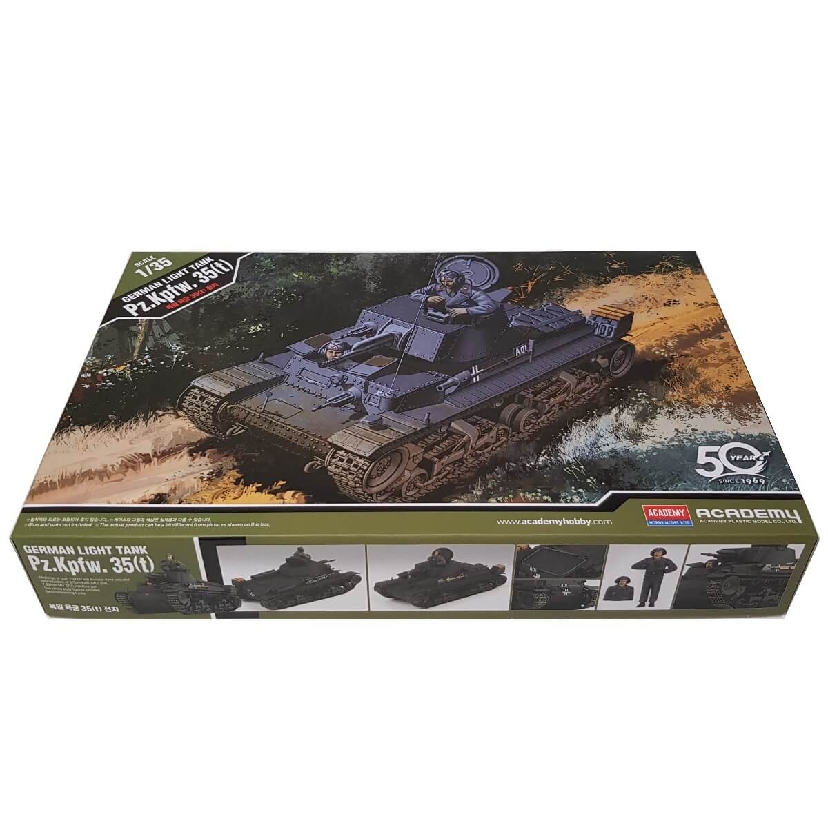 1:35 German Light Tank Pz.Kpfw. 35(t) - ACADEMY