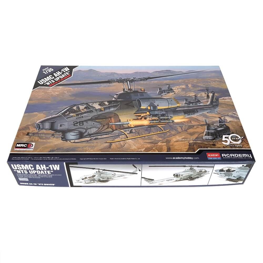 1:35 US Army BELL USMC AH-1W NTS update Helicopter - ACADEMY