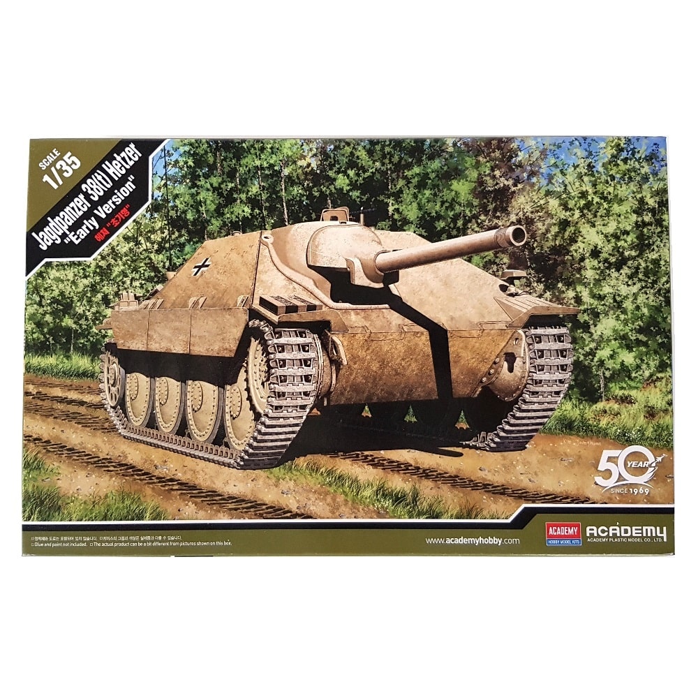 1:35 German JAGDPANZER 38(t) HETZER Early Version - ACADEMY