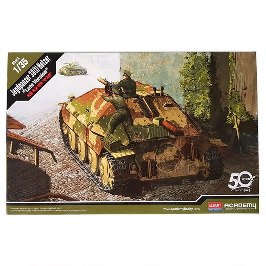 1:35 German JAGDPANZER 38(t) HETZER Late Version - ACADEMY