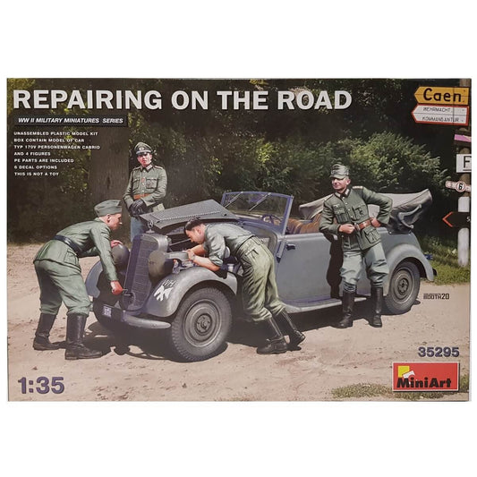 1:35 Repairing on the Road - MINIART
