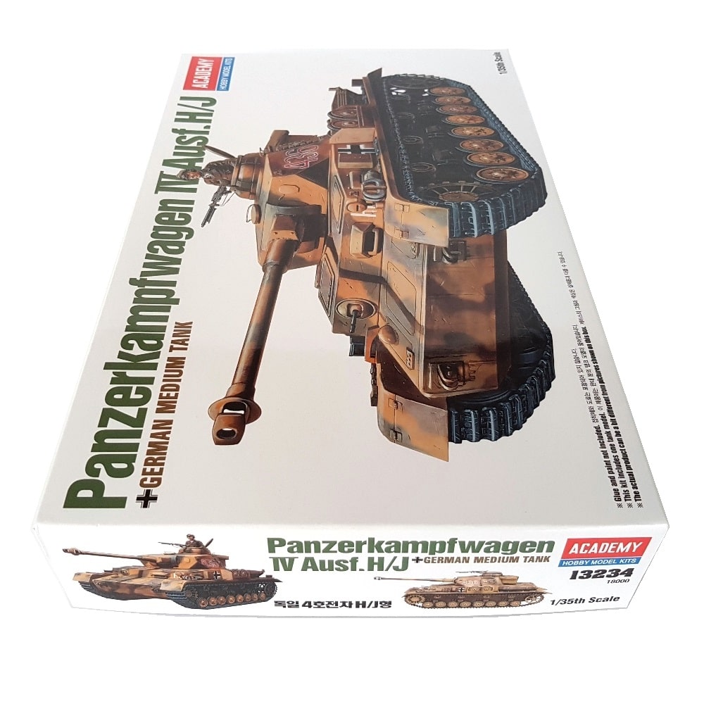 1:35 German Panzerkampfwagen IV Ausf. H/J PANZER Tank - ACADEMY