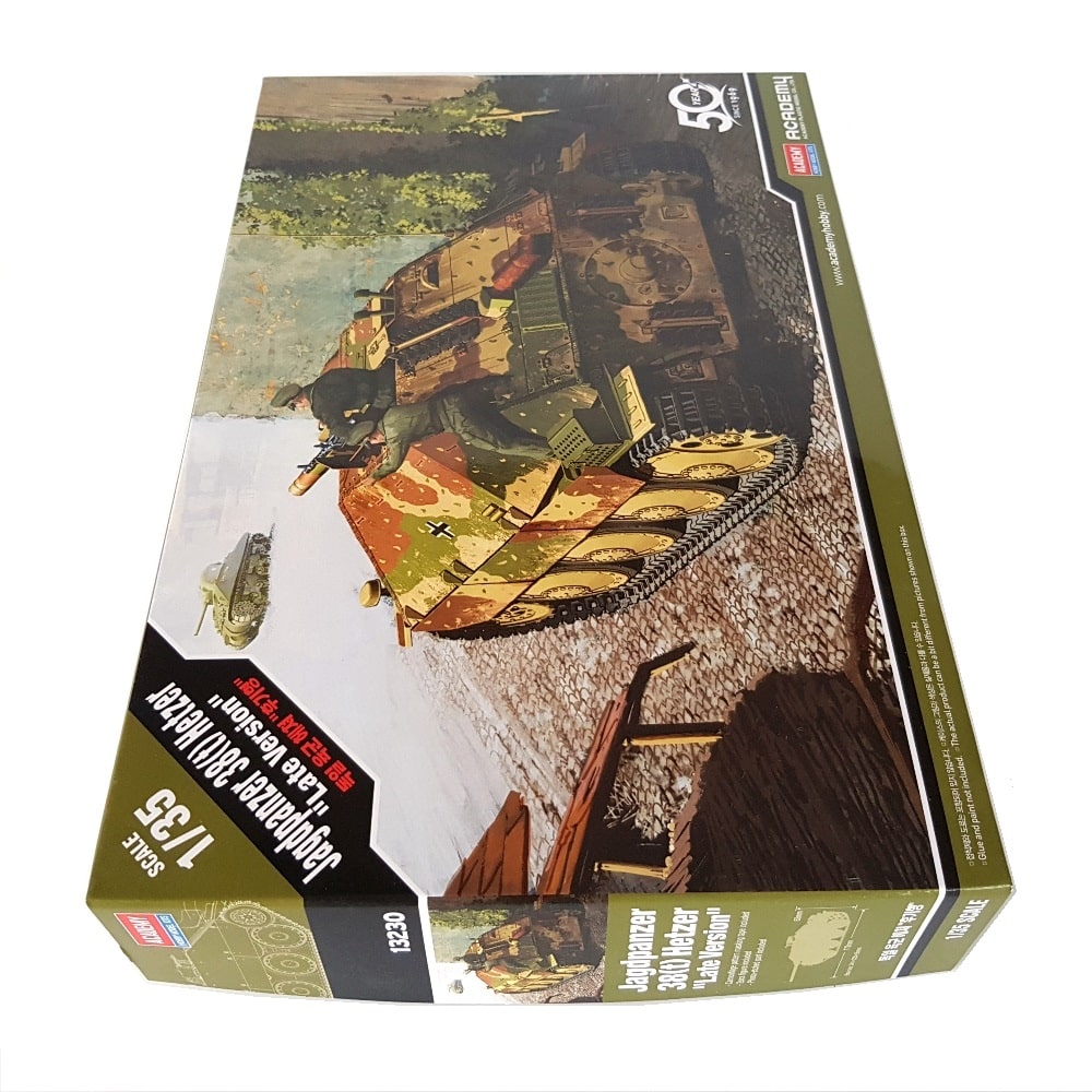 1:35 German JAGDPANZER 38(t) HETZER Late Version - ACADEMY