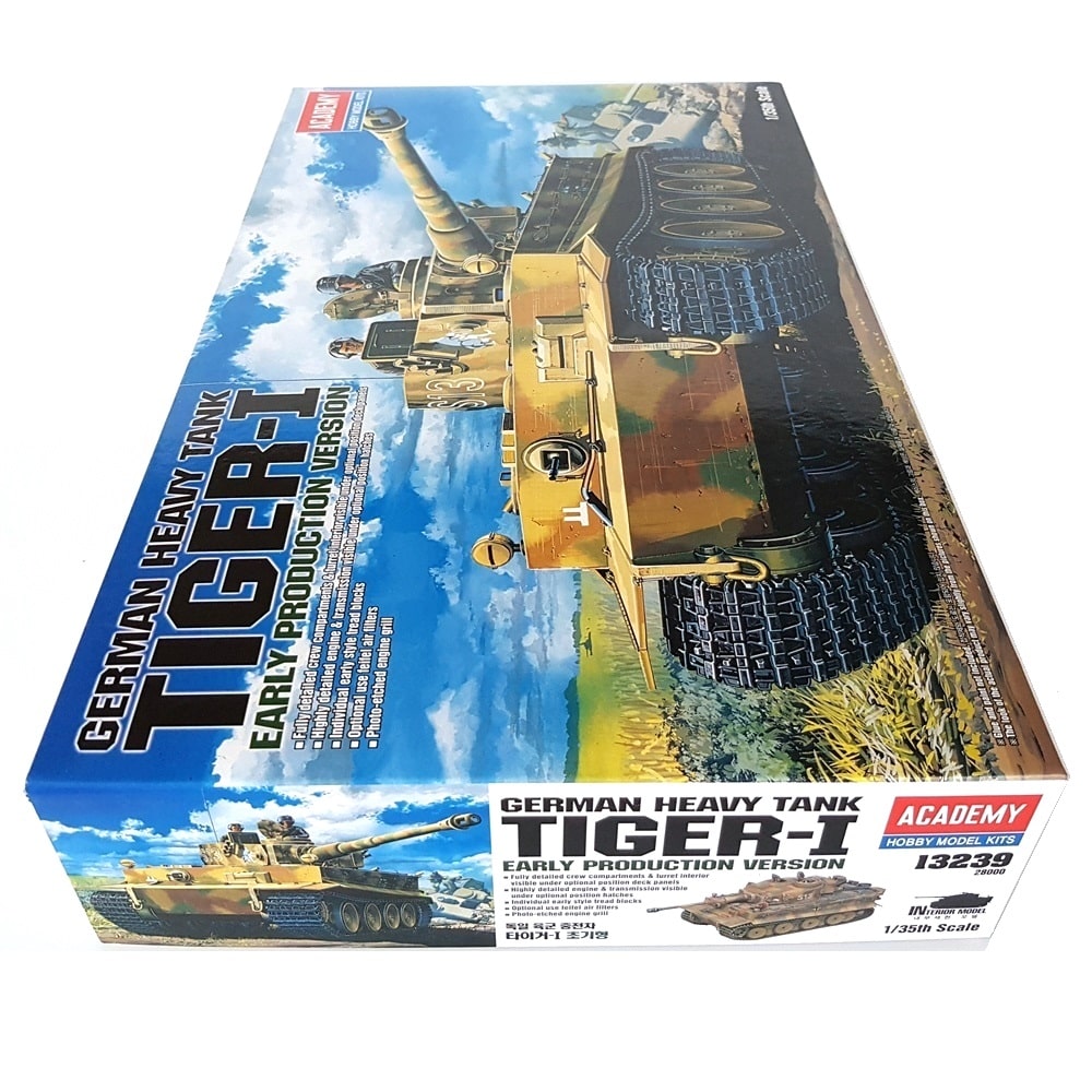 1:35 German TIGER I Heavy Tank Early Production Version - ACADEMY