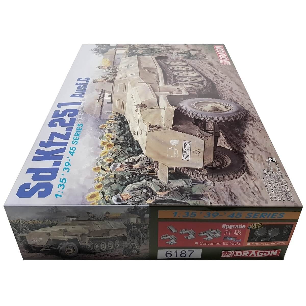 1:35 Sd.Kfz. 251 Ausf. C with Infantry Set - DRAGON
