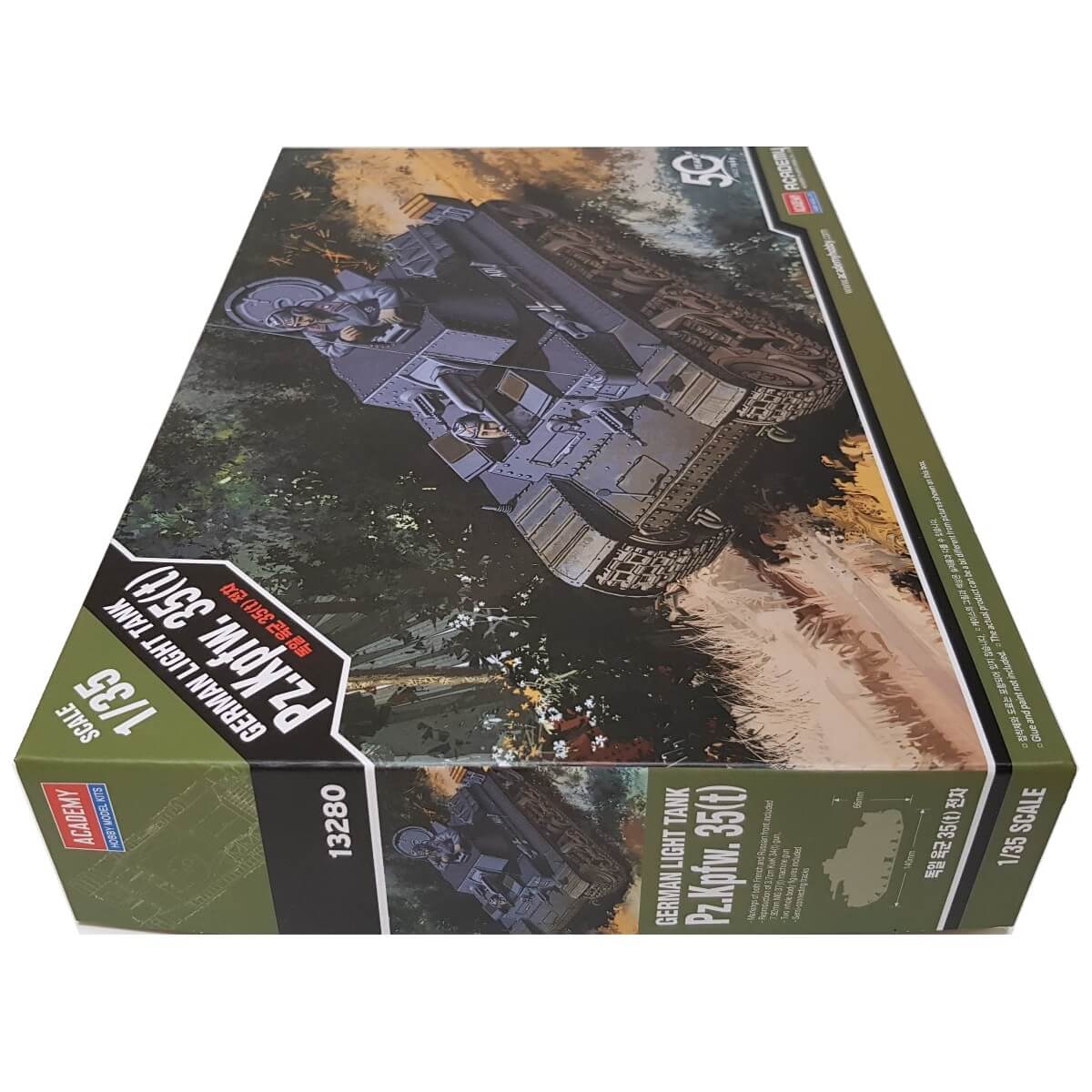 1:35 German Light Tank Pz.Kpfw. 35(t) - ACADEMY