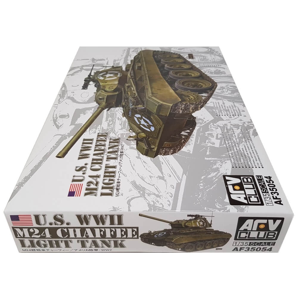 1:35 US Army WWII M24 Chaffee Light Tank - AFV CLUB