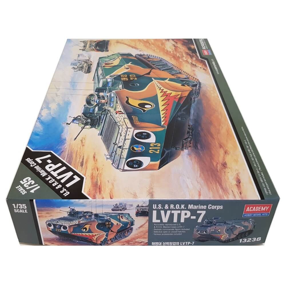 1:35 US / ROK Marine Corps LVTP-7 - ACADEMY