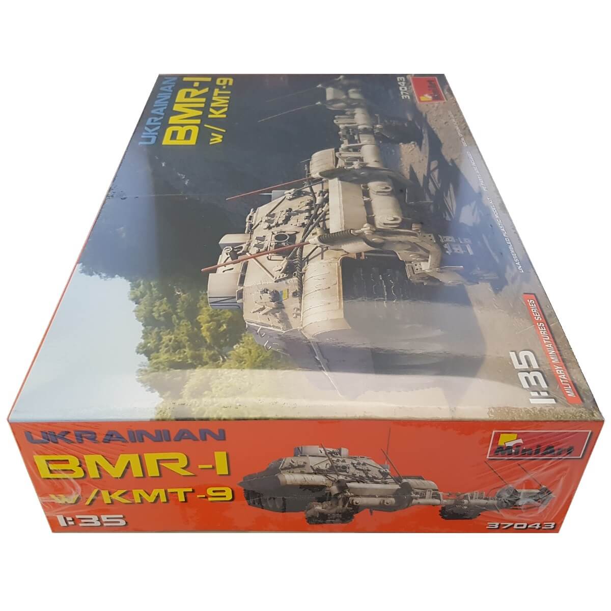 1:35 Ukrainian BMR-1 with KMT-9 - MINIART
