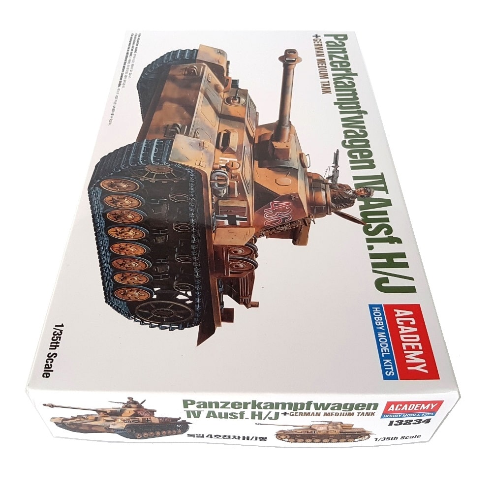 1:35 German Panzerkampfwagen IV Ausf. H/J PANZER Tank - ACADEMY