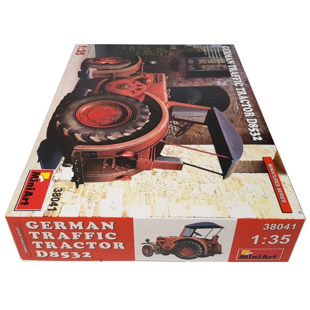 1:35 German Traffic Tractor D8532 - MINIART