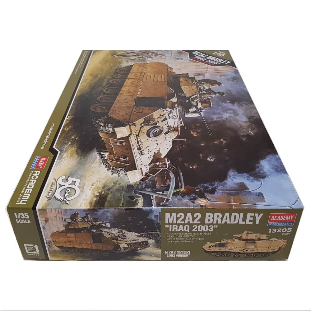 1:35 US Army M2A2 BRADLEY Iraq 2003 - ACADEMY
