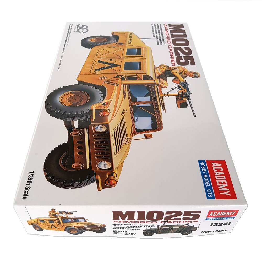 1:35 US Army M1025 HUMVEE Armored Carrier - ACADEMY