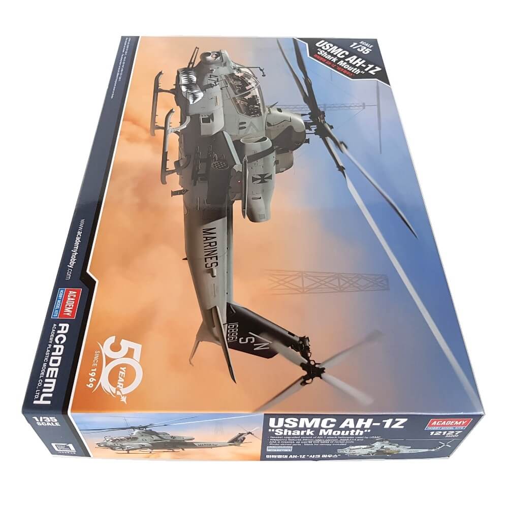 1:35 US Army BELL USMC AH-1Z Shark Mouth Helicopter - ACADEMY