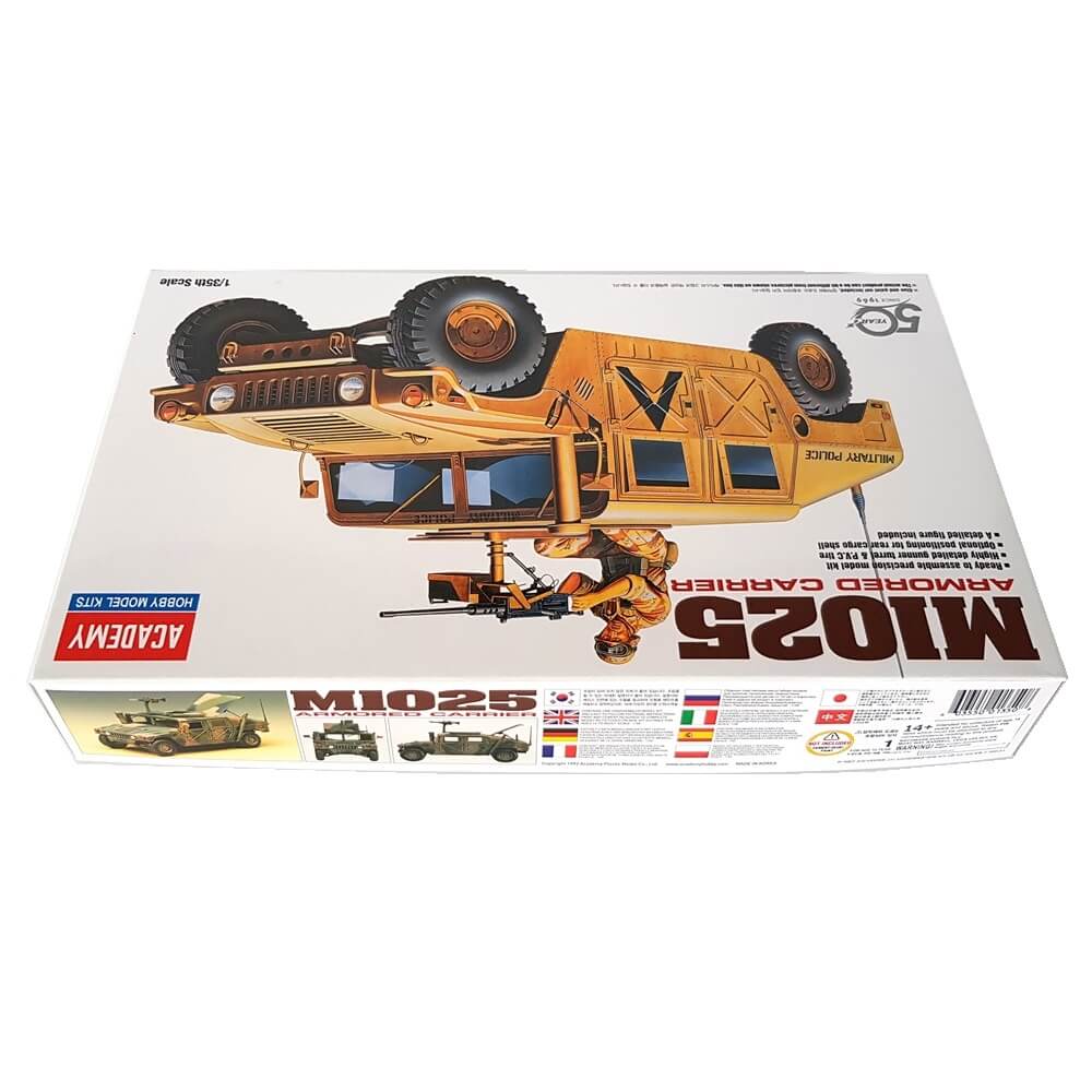 1:35 US Army M1025 HUMVEE Armored Carrier - ACADEMY