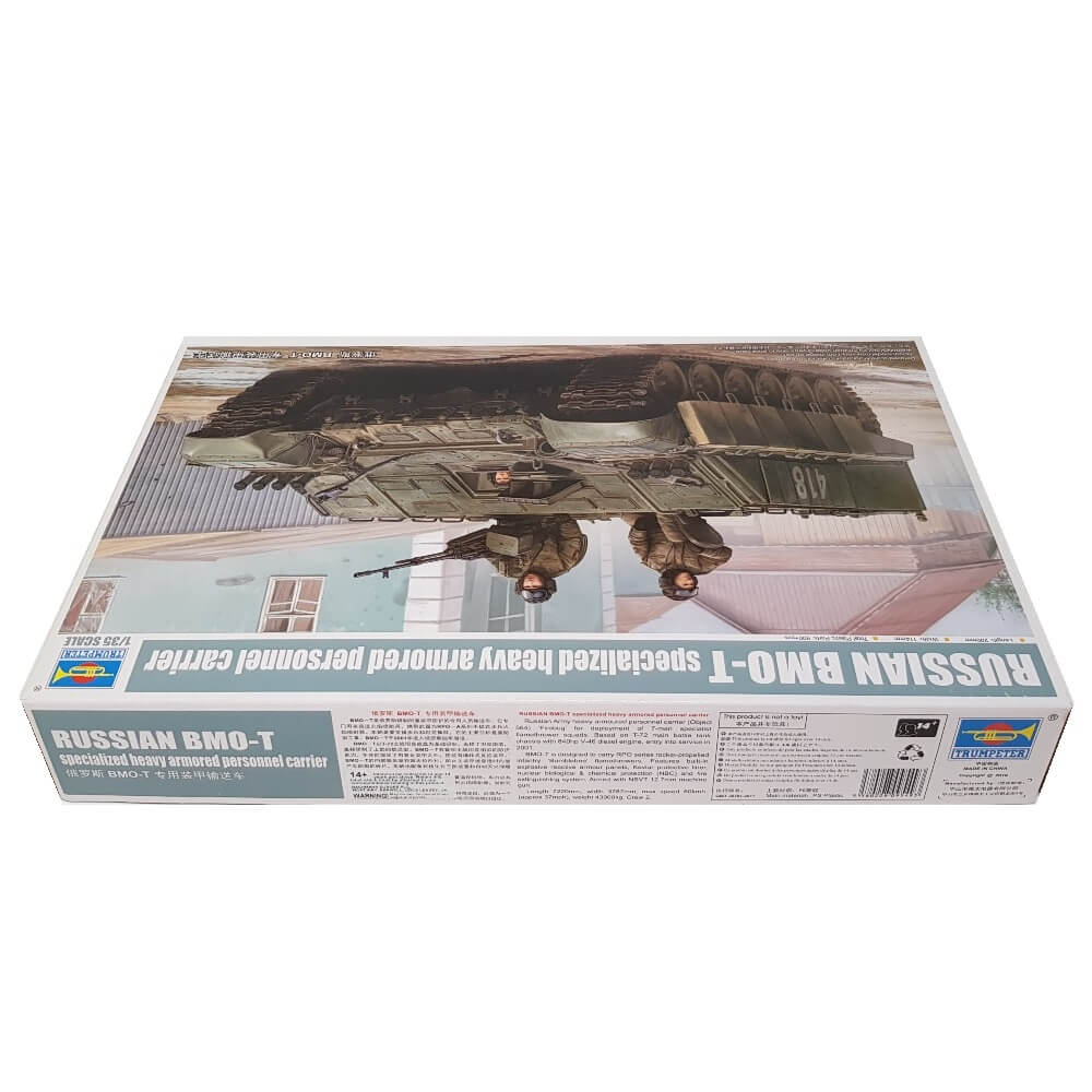 1:35 Russian BMO-T Specialized Heavy Armored Personnel Carrier - TRUMPETER