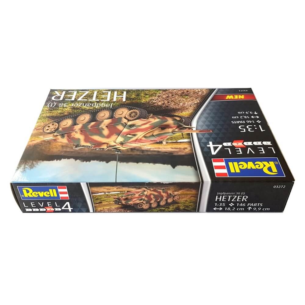 1:35 German JAGDPANZER 38 (t) HETZER anti-tank gun - REVELL