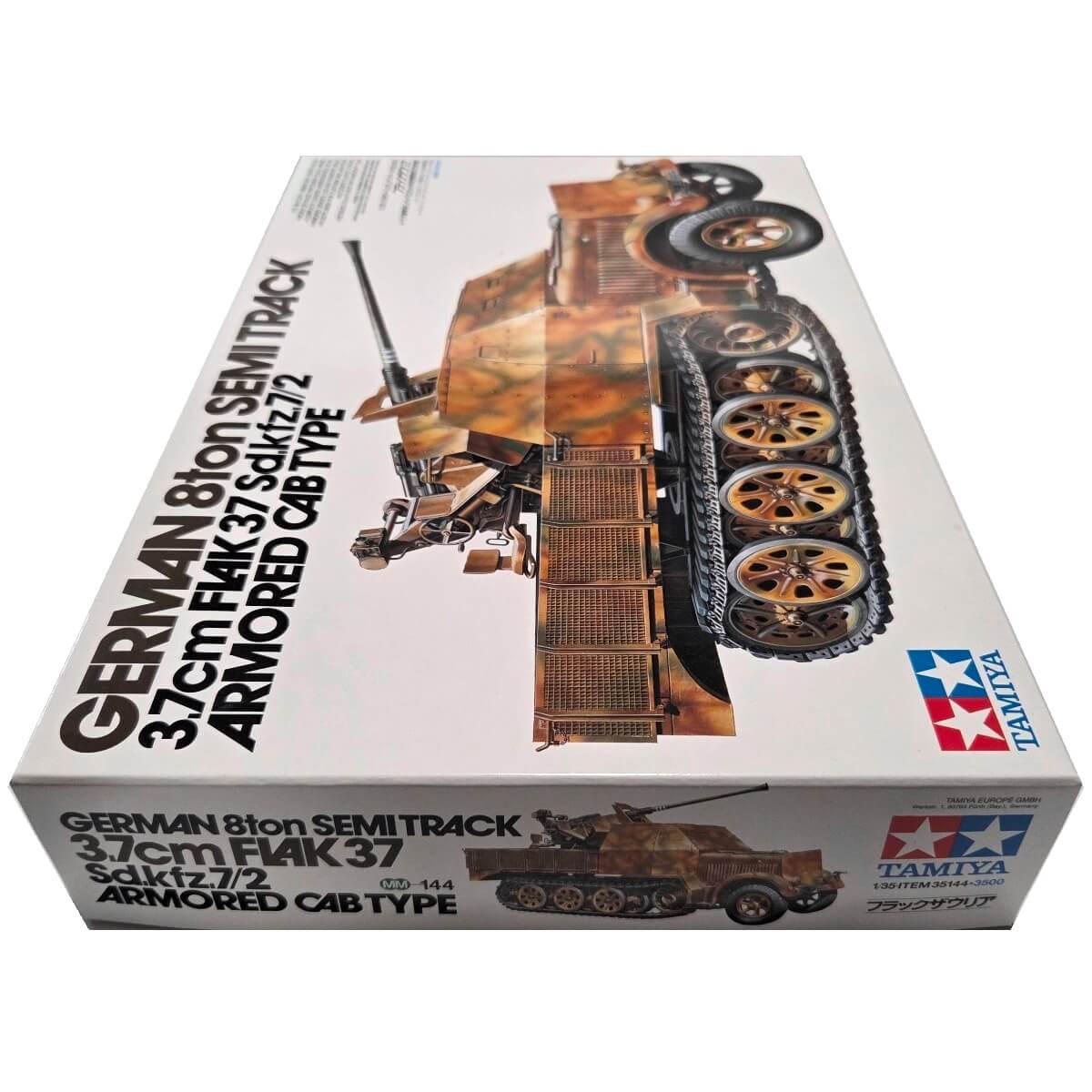 German 8ton semitrack 37㎜ flak 完成品 1:35 German 8ton Semi Track 3.7 cm Flak 37 Sd.Kfz.7/2 Armored Cab