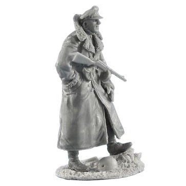 1:35 German Hauptmann in Russian Fur Lined Greatcoat with PPSh41 - FIRST LEGION