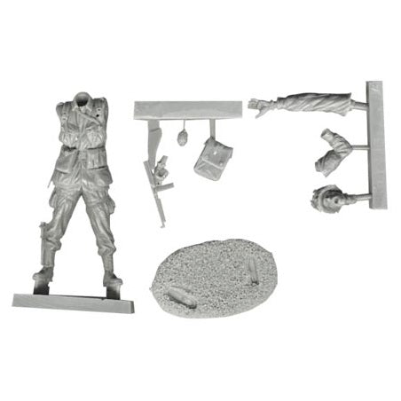1:35 US Airborne Captain with Thompson SMG - FIRST LEGION