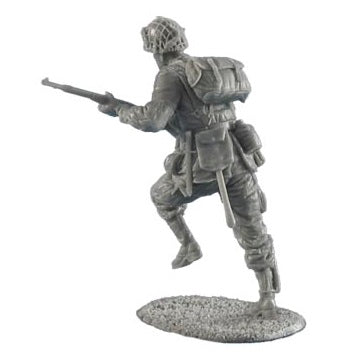 1:35 US Airborne Paratrooper Running with M1 Garand - FIRST LEGION