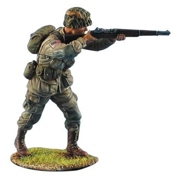 1:35 US Airborne Paratrooper Standing Firing M1 Garand - FIRST LEGION