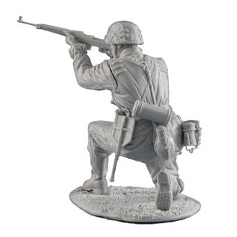 1:35 Waffen-SS Panzer Grenadier Kneeling Firing - FIRST LEGION