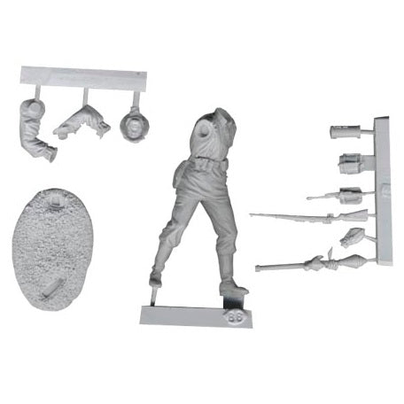 1:35 Waffen-SS Panzer Grenadier with Panzerfaust - FIRST LEGION