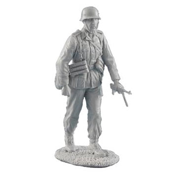 1:35 DAK Infantry Walking with MP40 - FIRST LEGION