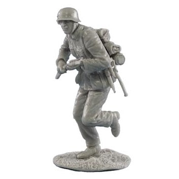 1:35 German Heer Infantry Running with Rifle - FIRST LEGION