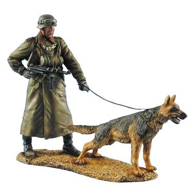 1:35 German Felgendarme with Guard Dog - FIRST LEGION