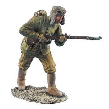 1:35 Russian Infantry in Winter Clothing Advancing - FIRST LEGION