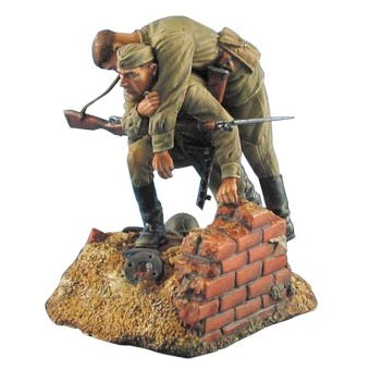 1:35 Russian Carrying Wounded Comrade Vignette - FIRST LEGION