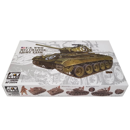 1:35 US Army WWII M24 Chaffee Light Tank - AFV CLUB