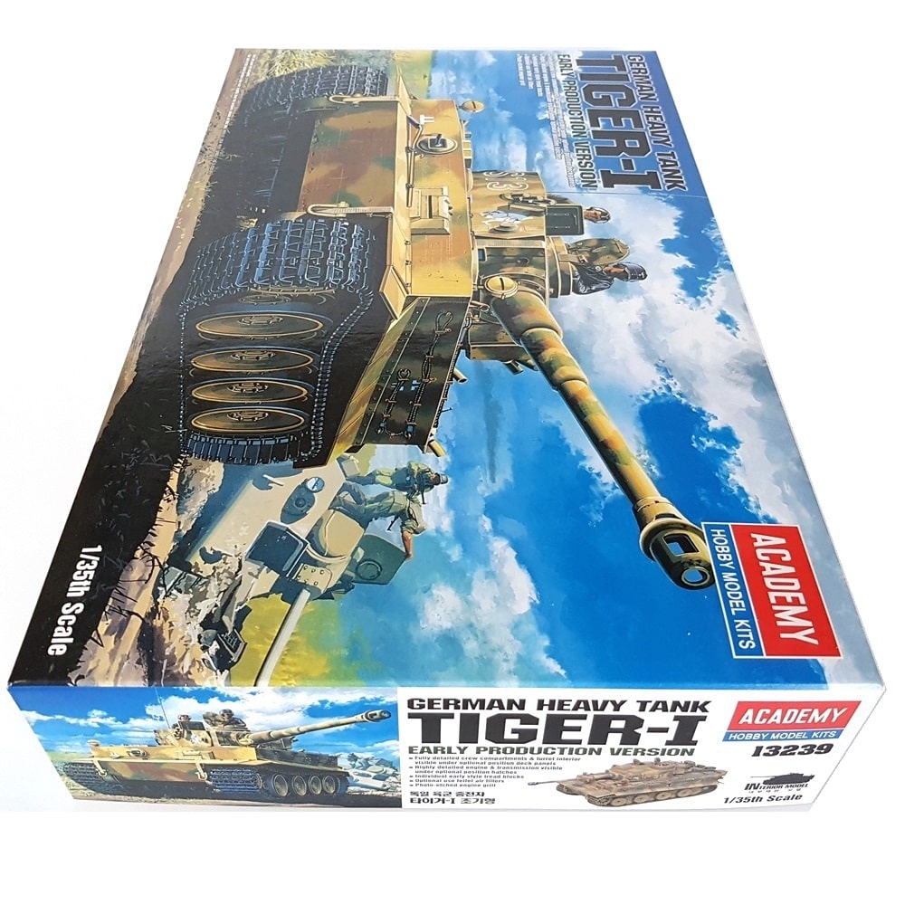1:35 German TIGER I Heavy Tank Early Production Version - ACADEMY