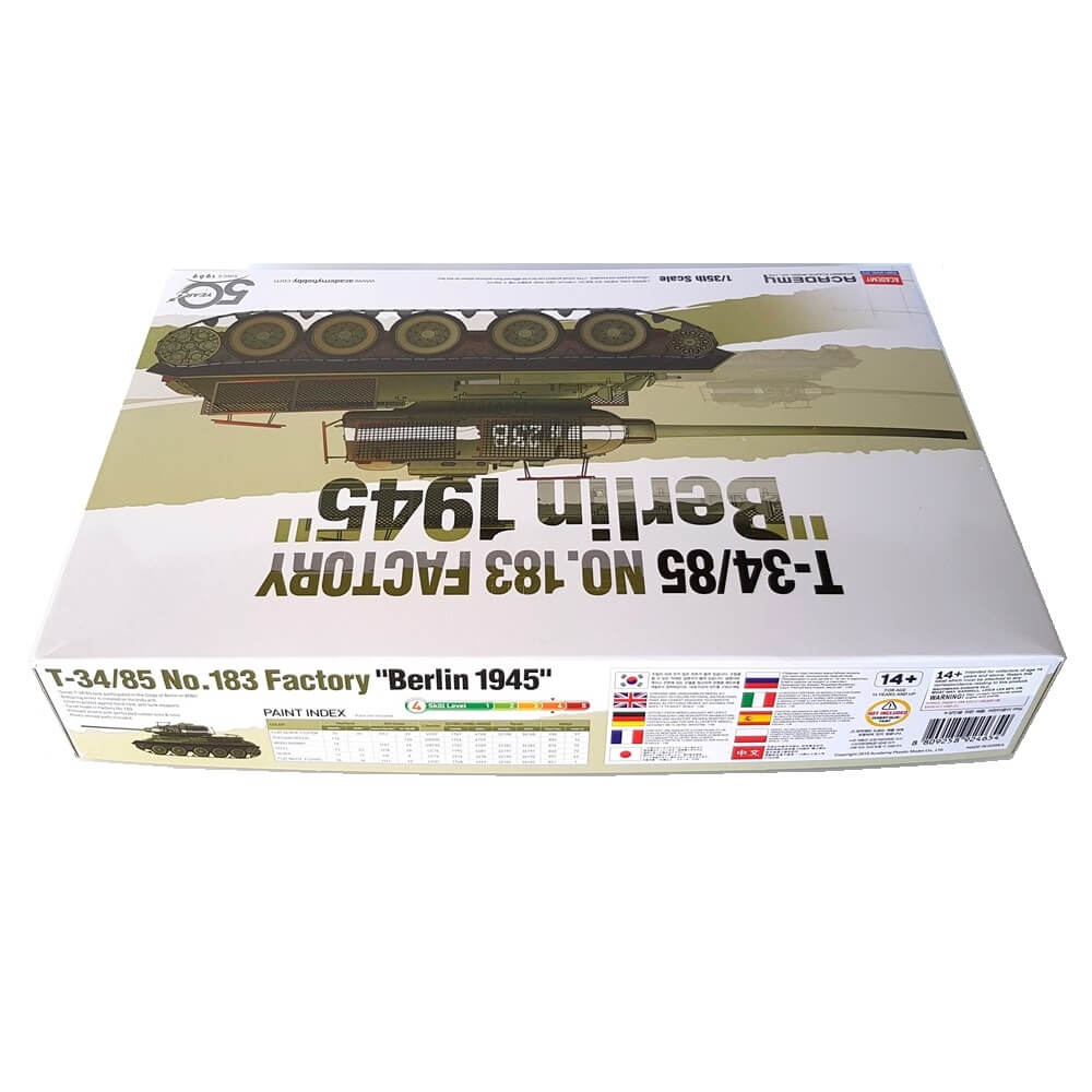 1:35 Soviet Tank T-35/85 Factory No.183 - Berlin 1945 - ACADEMY